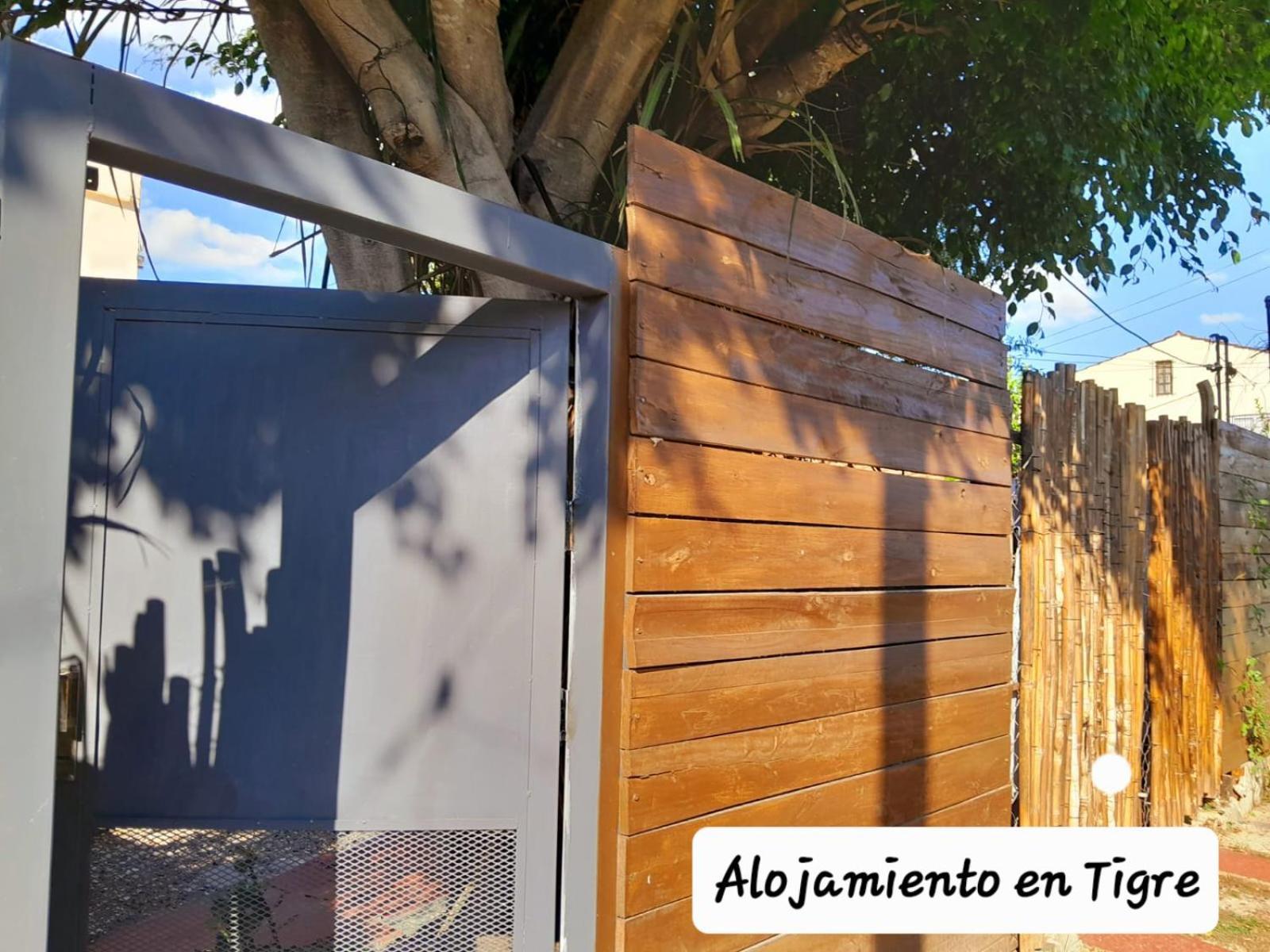 Отель Alojamiento En Tigre Buenos Aires Экстерьер фото